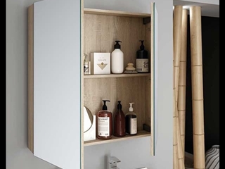 ¡Espejo Camerino: Organización y Reflejo en uno para tu Baño!