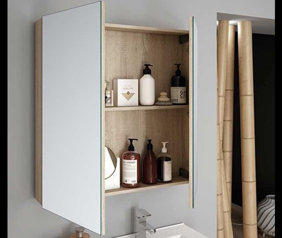 ¡Espejo Camerino: Organización y Reflejo en uno para tu Baño!